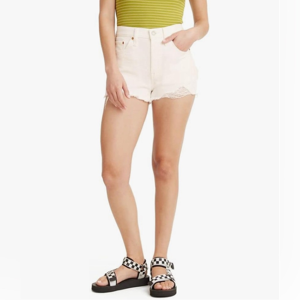 Levi's Women's 501 Original Shorts - size 28